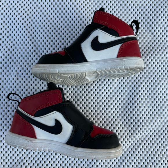 Jordan Sky Jordan 1 Sneakers Kids Size 8 C - Picture 2 of 6